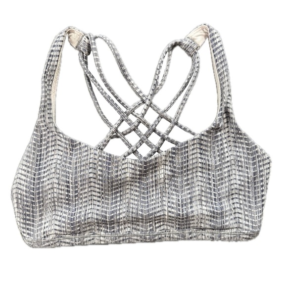 Lulu🍋 Criss Cross Back Sports Bra - Picture 1 of 3